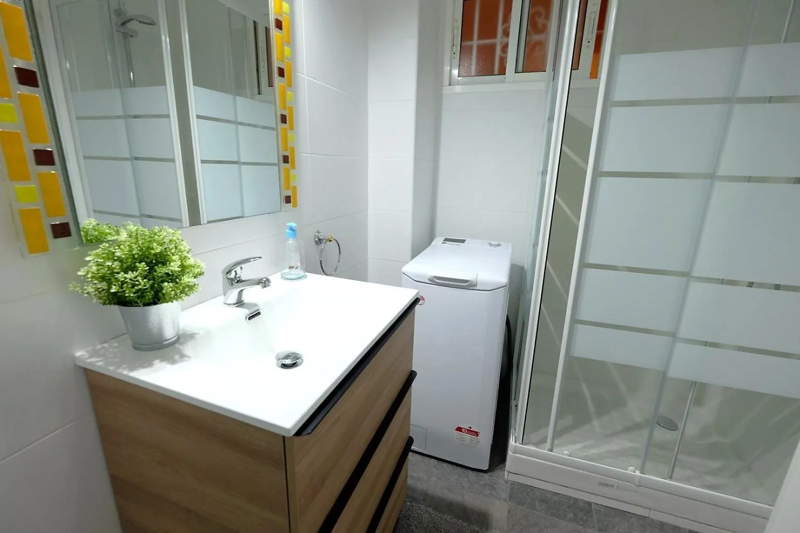 Estudio Benalmádena 0*,  Hiszpania